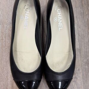 Chanel Black Leather Flats Size 37.5